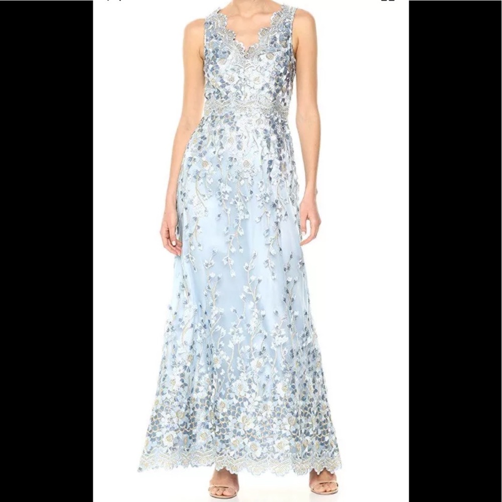 Tahari Arthur S Levine SZ 2 Dress Light Blue Gown